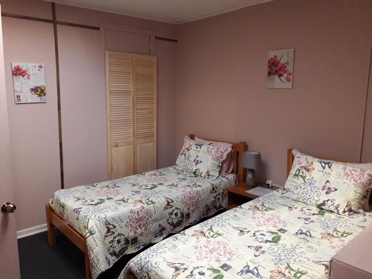 Hostal Torres Del Paine 2 Punta Arenas Ngoại thất bức ảnh