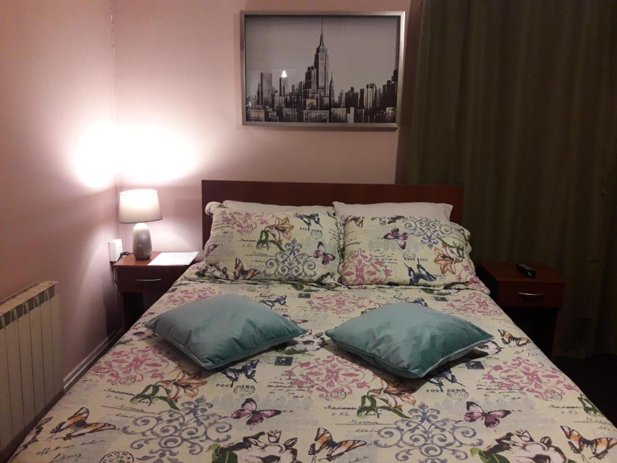 Hostal Torres Del Paine 2 Punta Arenas Ngoại thất bức ảnh
