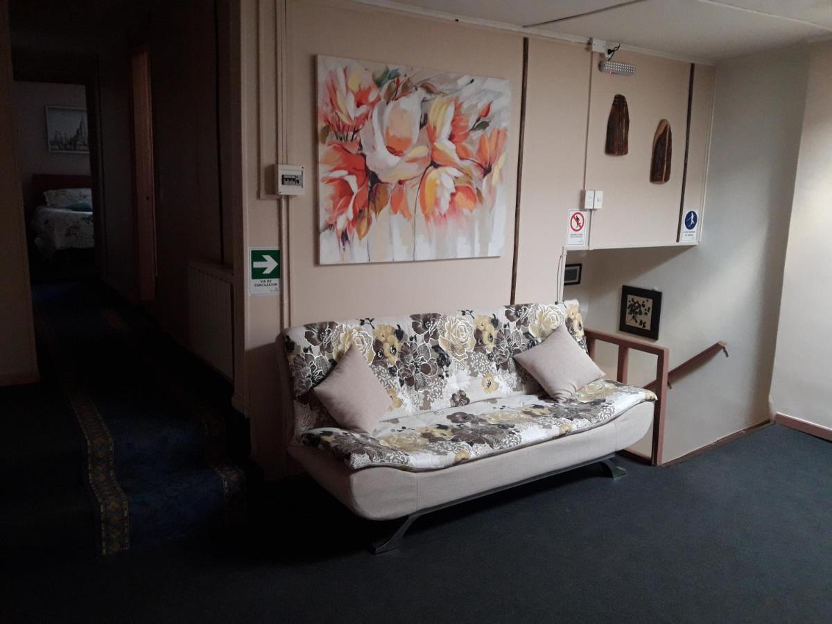 Hostal Torres Del Paine 2 Punta Arenas Ngoại thất bức ảnh